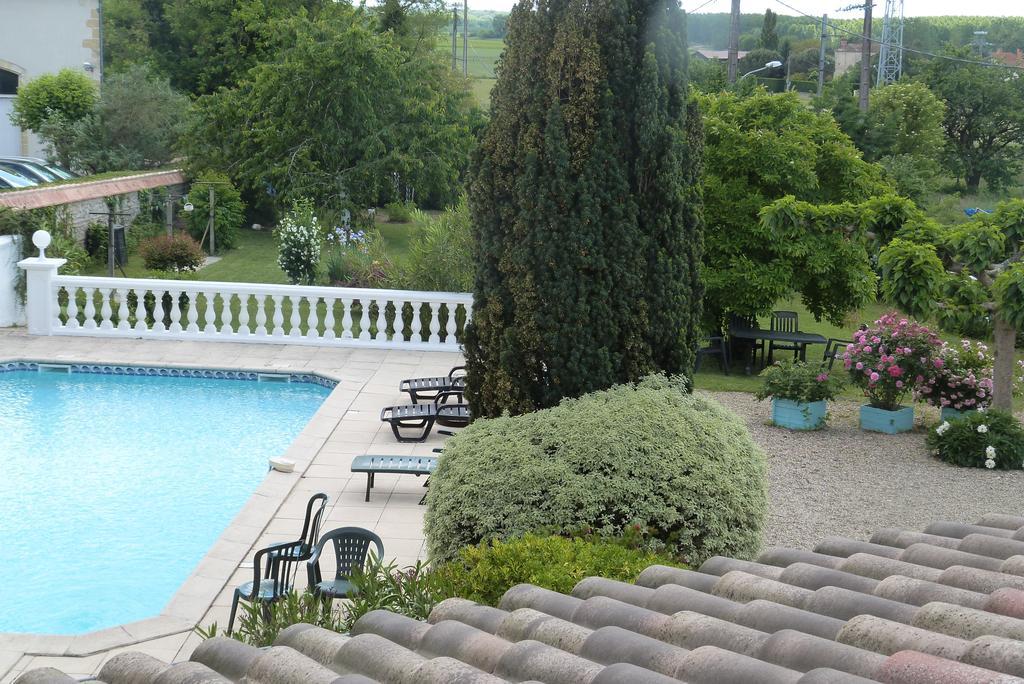 "Les Peyres" Hotel Lamothe-Landerron Room photo